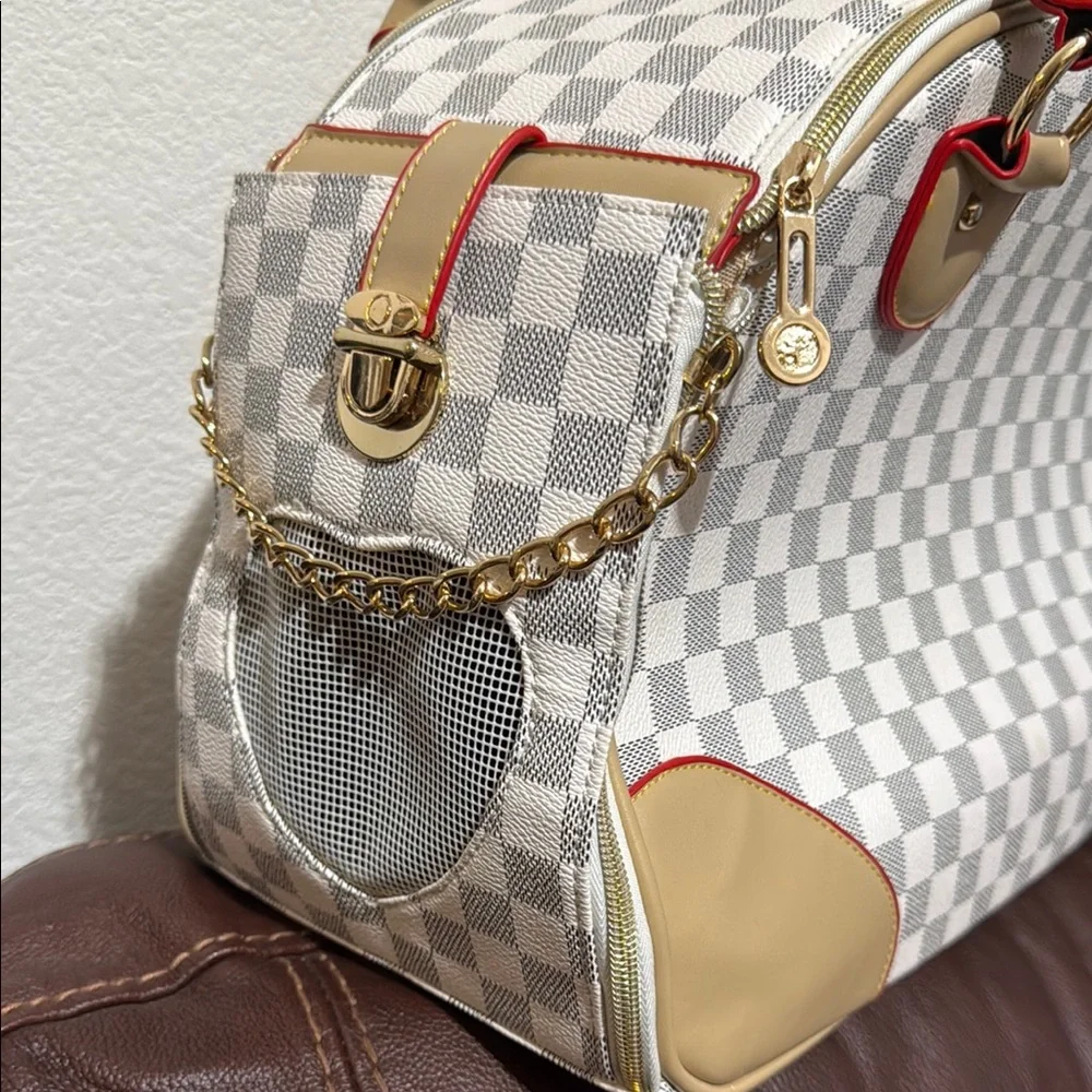 Checkered Beige Pet Bag